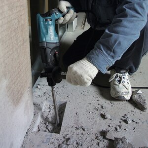 Ciocan rotopercutor Makita HR2470, 780W, 2.4J, SDS Plus Ciocan rotopercutor Makita HR2470, 780W, 2.4J, SDS Plus