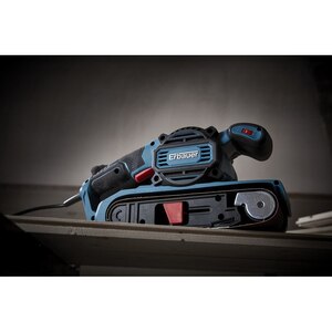 Slefuitor cu banda Erbauer EBS950, 950W, 350m/min, banda 76x533mm, sac praf Slefuitor cu banda Erbauer EBS950, 950W, 350m/min, banda 76x533mm, sac praf