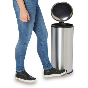 Cos de gunoi Gerra COOKE & LEWIS, 30l, cu pedala, otel inoxidabil, argintiu Cos de gunoi Gerra COOKE & LEWIS, 30l, cu pedala, otel inoxidabil, argintiu