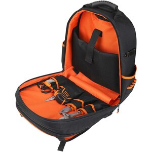 Rucsac cu roti Magnusson, 37 buzunare, max 15 Kg Rucsac cu roti Magnusson, 37 buzunare, max 15 Kg