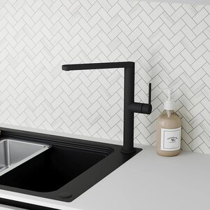 Baterie bucatarie GOODHOME Havarti, alama, negru Baterie bucatarie GOODHOME Havarti, alama, negru