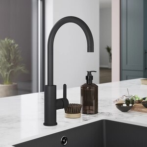 Baterie bucatarie GOODHOME Zanthe, alama, negru Baterie bucatarie GOODHOME Zanthe, alama, negru