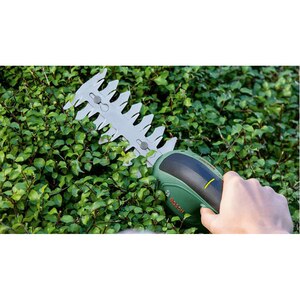 Foarfeca electrica gard viu BOSCH EasyShear, 3.6V, 1.5 Ah, 12cm Foarfeca electrica gard viu BOSCH EasyShear, 3.6V, 1.5 Ah, 12cm