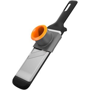 Feliator pentru legume FISKARS 1014416, 31.8cm, negru Feliator pentru legume FISKARS 1014416, 31.8cm, negru
