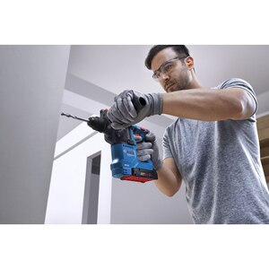Ciocan rotopercutor BOSCH GBH 18V-18, SDS Plus, 1.5J, 18V Ciocan rotopercutor BOSCH GBH 18V-18, SDS Plus, 1.5J, 18V
