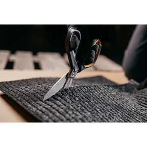 Foarfeca FISKARS PowerArc, 21cm, otel inoxidabil, negru Foarfeca FISKARS PowerArc, 21cm, otel inoxidabil, negru