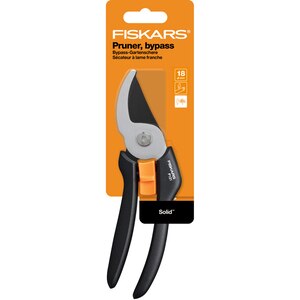 Foarfeca pas cu pas FISKARS P121 Solid, otel, negru Foarfeca pas cu pas FISKARS P121 Solid, otel, negru