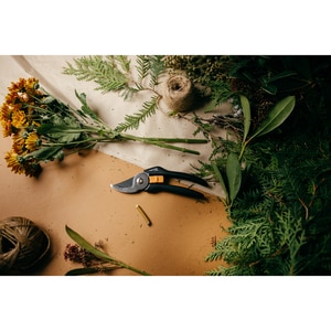 Foarfeca pas cu pas FISKARS P121 Solid, otel, negru Foarfeca pas cu pas FISKARS P121 Solid, otel, negru