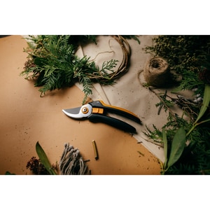 Foarfeca FISKARS Solid, marimea L, pas cu pas P341, otel, negru Foarfeca FISKARS Solid, marimea L, pas cu pas P341, otel, negru