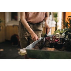 Plantator FISKARS Solid, plastic, negru Plantator FISKARS Solid, plastic, negru