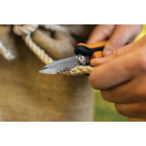 Foarfeca FISKARS Solid MultiTask SP320, otel inoxidabil, negru Foarfeca FISKARS Solid MultiTask SP320, otel inoxidabil, negru