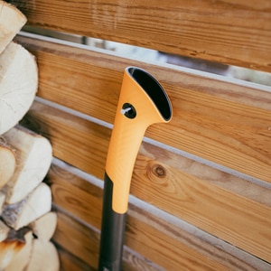 Topor FISKARS X18, lama S, 44.5cm, 1kg Topor FISKARS X18, lama S, 44.5cm, 1kg