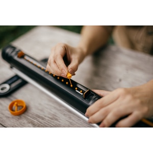 Aspersor oscilant FISKARS 1070831, 500 mp Aspersor oscilant FISKARS 1070831, 500 mp