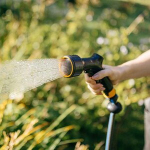 Pistol pentru stropit FISKARS Solid, jet ploaie Pistol pentru stropit FISKARS Solid, jet ploaie