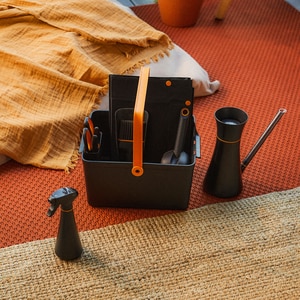Pulverizator FISKARS, plastic, negru Pulverizator FISKARS, plastic, negru