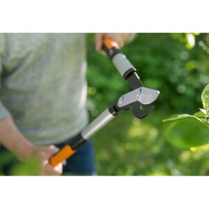 Foarfeca pentru ramuri groase pas cu pas FISKARS PowerGearX - S LX92, 57cm, otel Foarfeca pentru ramuri groase pas cu pas FISKARS PowerGearX - S LX92, 57cm, otel
