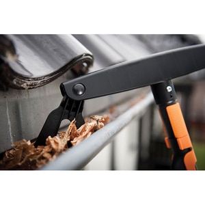 Curatator de jgheaburi Fiskars 135542, plastic Curatator de jgheaburi Fiskars 135542, plastic