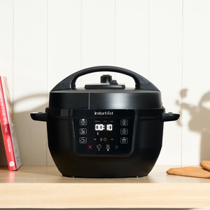 Multicooker INSTANT POT Mini 140800001EU, 3.8l, 800W, 7 programe, negru Multicooker INSTANT POT Mini 140800001EU, 3.8l, 800W, 7 programe, negru