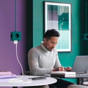 Incarcator retea HAMA 201981, 1x USB-C Power Delivery (PD) 25W, alb Incarcator retea HAMA 201981, 1x USB-C Power Delivery (PD) 25W, alb