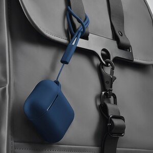 Husa pentru Apple AirPods 1st/2nd Gen HAMA Fantastic Feel, albastru Husa pentru Apple AirPods 1st/2nd Gen HAMA Fantastic Feel, albastru