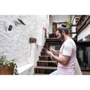 Camera IP Wireless OSRAM Smart+, 2K QHD, 4MP, panou solar, IR, Night Vision, alb Camera IP Wireless OSRAM Smart+, 2K QHD, 4MP, panou solar, IR, Night Vision, alb