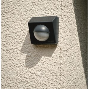 Senzor de miscare OSRAM, IP65, Wi-Fi, incarcare solara, negru Senzor de miscare OSRAM, IP65, Wi-Fi, incarcare solara, negru