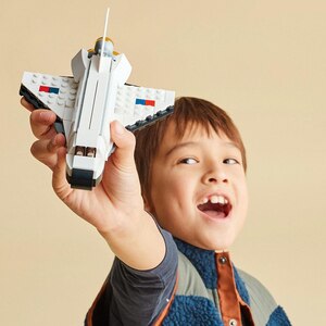 LEGO Creator 3in1: Naveta spatiala 31134, 6 ani+, 144 piese LEGO Creator 3in1: Naveta spatiala 31134, 6 ani+, 144 piese