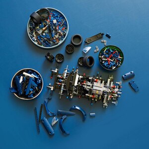 LEGO Technic: 2022 Ford GT 42154, 18 ani+, 1466 piese LEGO Technic: 2022 Ford GT 42154, 18 ani+, 1466 piese