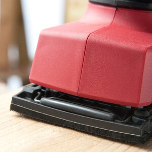 Slefuitor cu vibratii SKIL SR1E7352AA, 240W, 13000RPM, 92 x 185 mm Slefuitor cu vibratii SKIL SR1E7352AA, 240W, 13000RPM, 92 x 185 mm