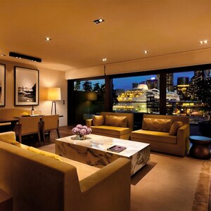 Spot LED PHILIPS, 2.1W, 375lm, IP20, lumina calda, transparent Spot LED PHILIPS, 2.1W, 375lm, IP20, lumina calda, transparent