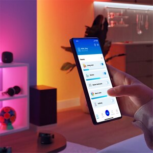 Banda LED Smart PHILIPS, RGB, telecomanda inclusa, 22W, 3800lm, 10 m Banda LED Smart PHILIPS, RGB, telecomanda inclusa, 22W, 3800lm, 10 m
