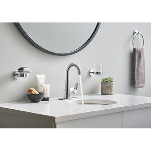 Savoniera cu suport GROHE Essentials 40444001, argintiu Savoniera cu suport GROHE Essentials 40444001, argintiu