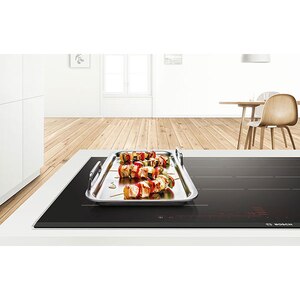Placa BOSCH Teppan Yaki HEZ390512, 37x25cm, argintiu Placa BOSCH Teppan Yaki HEZ390512, 37x25cm, argintiu