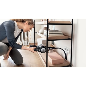 Aspirator vertical 2in1 BOSCH Unlimited 7 BCS711EXT, 0.3l, 18V, autonomie max 40 min, Quick Stan, negru-argintiu Aspirator vertical 2in1 BOSCH Unlimited 7 BCS711EXT, 0.3l, 18V, autonomie max 40 min, Quick Stan, negru-argintiu
