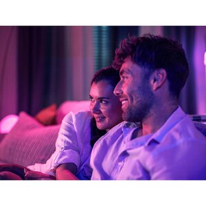 Banda LED Smart PHILIPS Hue 8718699784775, RGB, 20W, 1100lm, 2.54m Banda LED Smart PHILIPS Hue 8718699784775, RGB, 20W, 1100lm, 2.54m