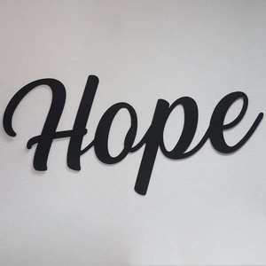 Decoratiune perete Hope, 51 x 25 cm, metal, negru Decoratiune perete Hope, 51 x 25 cm, metal, negru