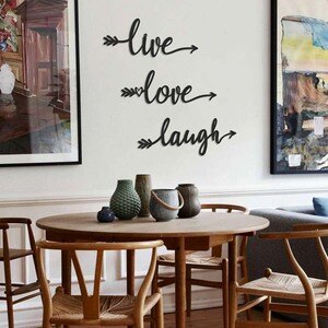 Decoratiune perete Live Love Laugh, 55 x 20 cm, metal, negru Decoratiune perete Live Love Laugh, 55 x 20 cm, metal, negru