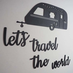 Decoratiune perete Let's Travel The World, 20 x 8 cm, metal, negru Decoratiune perete Let's Travel The World, 20 x 8 cm, metal, negru