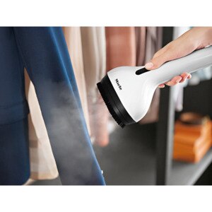 Statie de calcat MIELE FashionMaster B 3847, 2200W, 100g/min, 1.25l, talpa ceramica, alb-negru Statie de calcat MIELE FashionMaster B 3847, 2200W, 100g/min, 1.25l, talpa ceramica, alb-negru