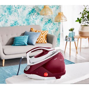Statie de calcat TEFAL Pro Express Protect GV9220E0, 2600W, 540g/min, 1.8l, talpa Durilium AirGlide, alb-rosu Statie de calcat TEFAL Pro Express Protect GV9220E0, 2600W, 540g/min, 1.8l, talpa Durilium AirGlide, alb-rosu
