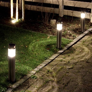 Lampa solara cu senzor de miscare FLINK FK-FS-029, 50 lumeni, IP44, argintiu Lampa solara cu senzor de miscare FLINK FK-FS-029, 50 lumeni, IP44, argintiu