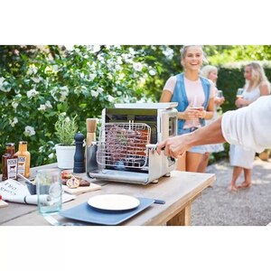 Gratar pe gaz cu arzator infrarosu LANDMANN 800 Smart Grill, 34 x 19 cm, 1 arzator, bluetooth, argintiu Gratar pe gaz cu arzator infrarosu LANDMANN 800 Smart Grill, 34 x 19 cm, 1 arzator, bluetooth, argintiu