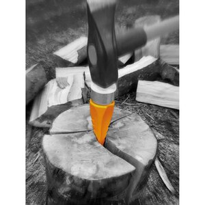 Pana pentru despicat elicoidala FISKARS Safe-T, 2.4kg Pana pentru despicat elicoidala FISKARS Safe-T, 2.4kg