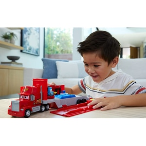 Camion CARS Mack Service mobil MTHDC75O, 3 ani+, rosu Camion CARS Mack Service mobil MTHDC75O, 3 ani+, rosu