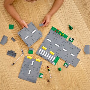 LEGO City: Placi de drum 60304, 5 ani+, 112 piese LEGO City: Placi de drum 60304, 5 ani+, 112 piese