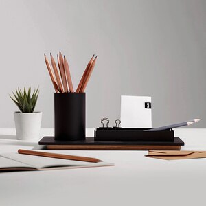 Suport accesorii birou SPIN Three, metal-lemn, negru Suport accesorii birou SPIN Three, metal-lemn, negru