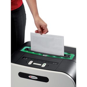 Coli impregnate cu ulei pentru distrugatoare documente REXEL, 20 buc/set Coli impregnate cu ulei pentru distrugatoare documente REXEL, 20 buc/set