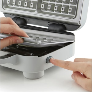 Aparat de facut waffe BREVILLE VST072X-01, 850W, alb-argintiu Aparat de facut waffe BREVILLE VST072X-01, 850W, alb-argintiu