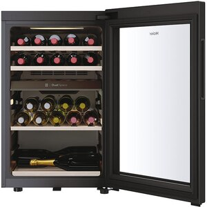 Racitor de vinuri HAIER HWS42GDAU1, 42 sticle, H 82 cm, Clasa G, Wi-Fi, negru Racitor de vinuri HAIER HWS42GDAU1, 42 sticle, H 82 cm, Clasa G, Wi-Fi, negru