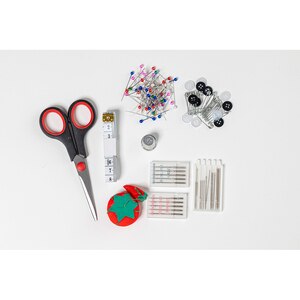 Set croitorie SINGER Tomato 7890, 140 piese, multicolor Set croitorie SINGER Tomato 7890, 140 piese, multicolor